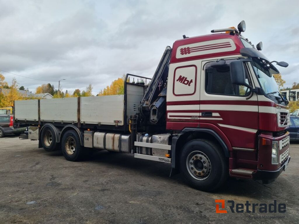 2010mod. VOLVO FM 400HK - Camión caja abierta, Camión grúa: foto 1 2010mod. VOLVO FM 400HK - Camión caja abierta, Camión grúa: foto 1