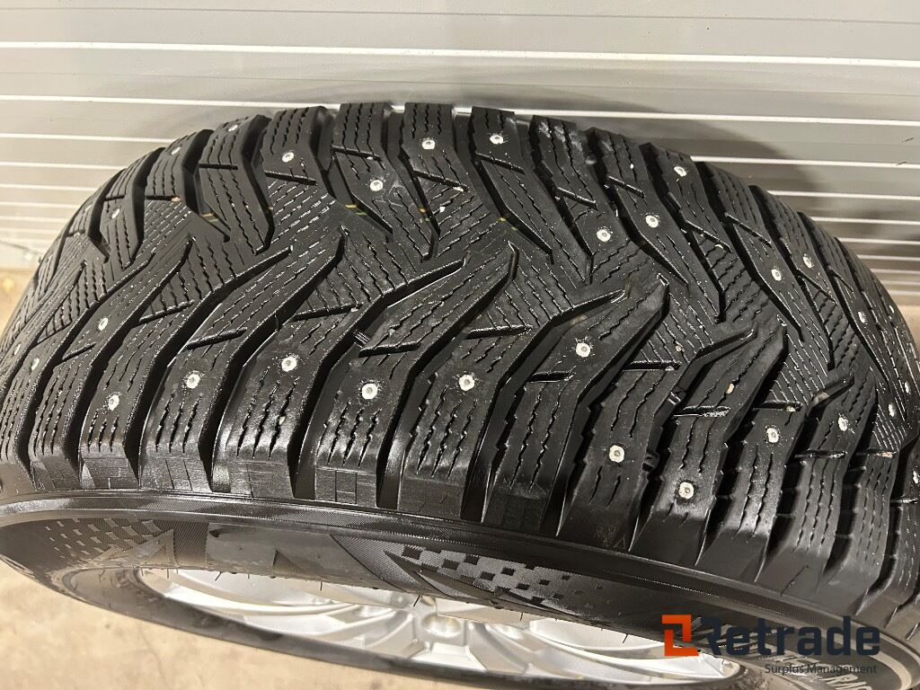 Däck Kumho Wintercraft SUV WS3 Till VW Amarok - Equipo de construcción: foto 3 Däck Kumho Wintercraft SUV WS3 Till VW Amarok - Equipo de construcción: foto 3
