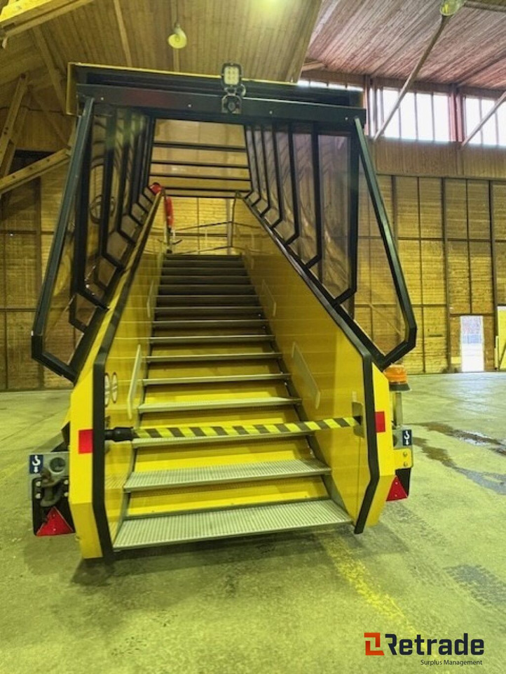 Flytrapp - TIPS FREEWAY 2458Pe - Lav timestand. - Escalera de pasajeros: foto 5 Flytrapp - TIPS FREEWAY 2458Pe - Lav timestand. - Escalera de pasajeros: foto 5