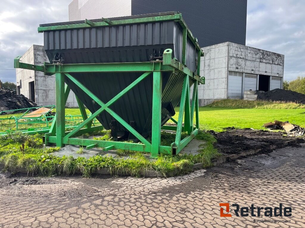 Forskelligt udstyr Asfalt silo Isoleret asfalt silo 60 Tons - Construcción de carreteras: foto 2 Forskelligt udstyr Asfalt silo Isoleret asfalt silo 60 Tons - Construcción de carreteras: foto 2