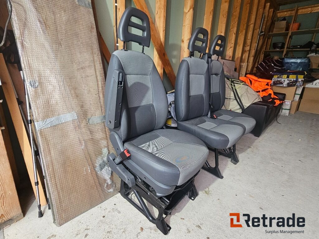 Framstolar Peugeot Boxer - Coche: foto 2 Framstolar Peugeot Boxer - Coche: foto 2