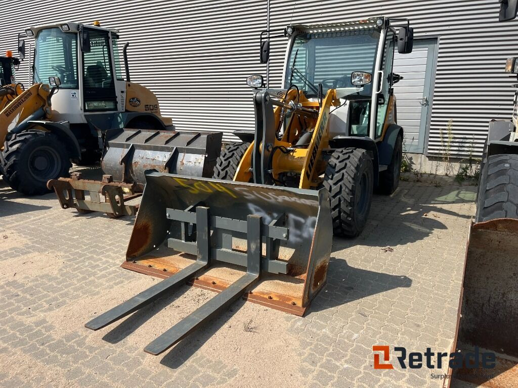 Kompaktlæsser Liebherr L504 Miniloader - Cargadora de ruedas: foto 1 Kompaktlæsser Liebherr L504 Miniloader - Cargadora de ruedas: foto 1