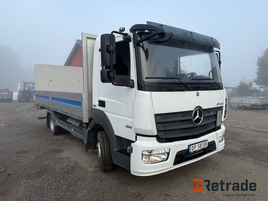 Lastebil Mercedes-Benz Atego EURO 6 Lav kilometer stand med baklem leveres ferdig EU - Camión caja abierta: foto 3 Lastebil Mercedes-Benz Atego EURO 6 Lav kilometer stand med baklem leveres ferdig EU - Camión caja abierta: foto 3