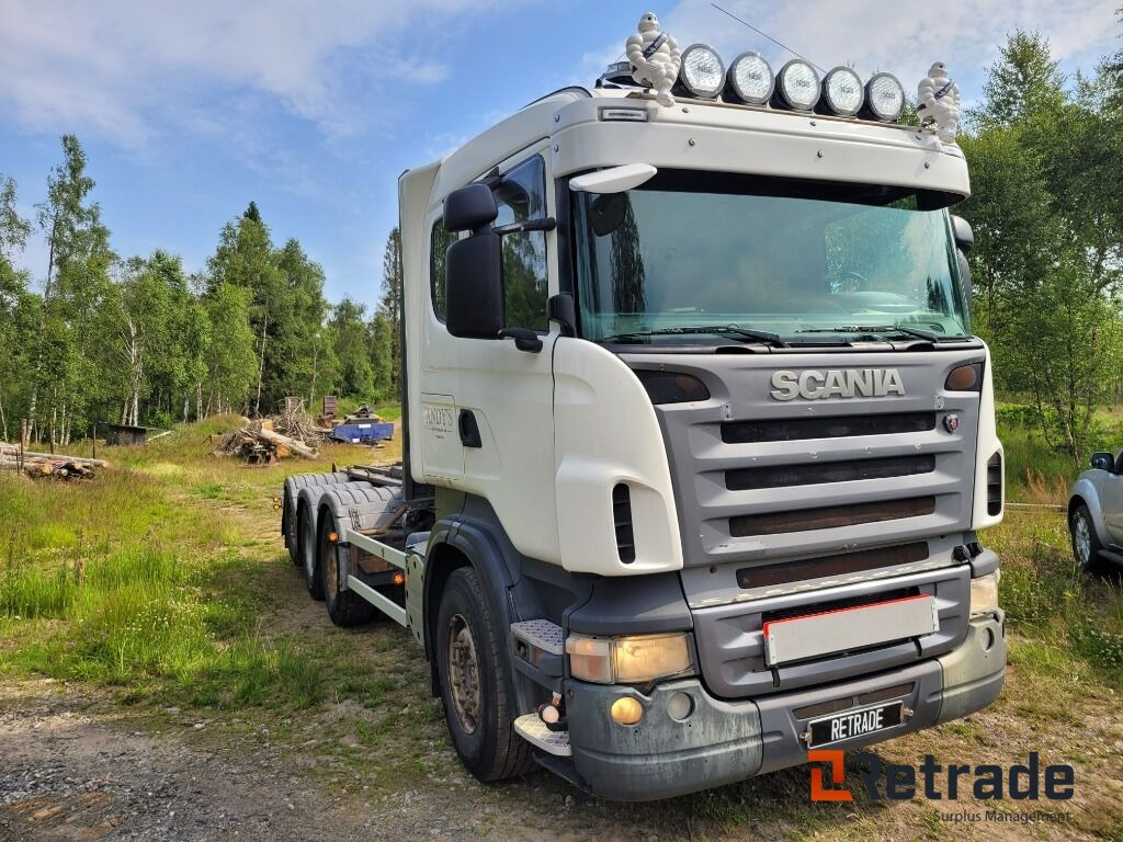 Lastväxlare tridem SCANIA R480 - Camión multibasculante, Camión grúa: foto 2 Lastväxlare tridem SCANIA R480 - Camión multibasculante, Camión grúa: foto 2