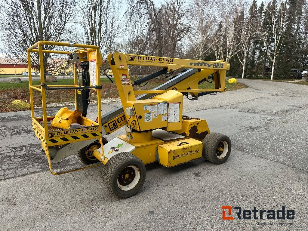 Lift Nifty lift Hr12 bom lift - Maquinaria de construcción: foto 1 Lift Nifty lift Hr12 bom lift - Maquinaria de construcción: foto 1