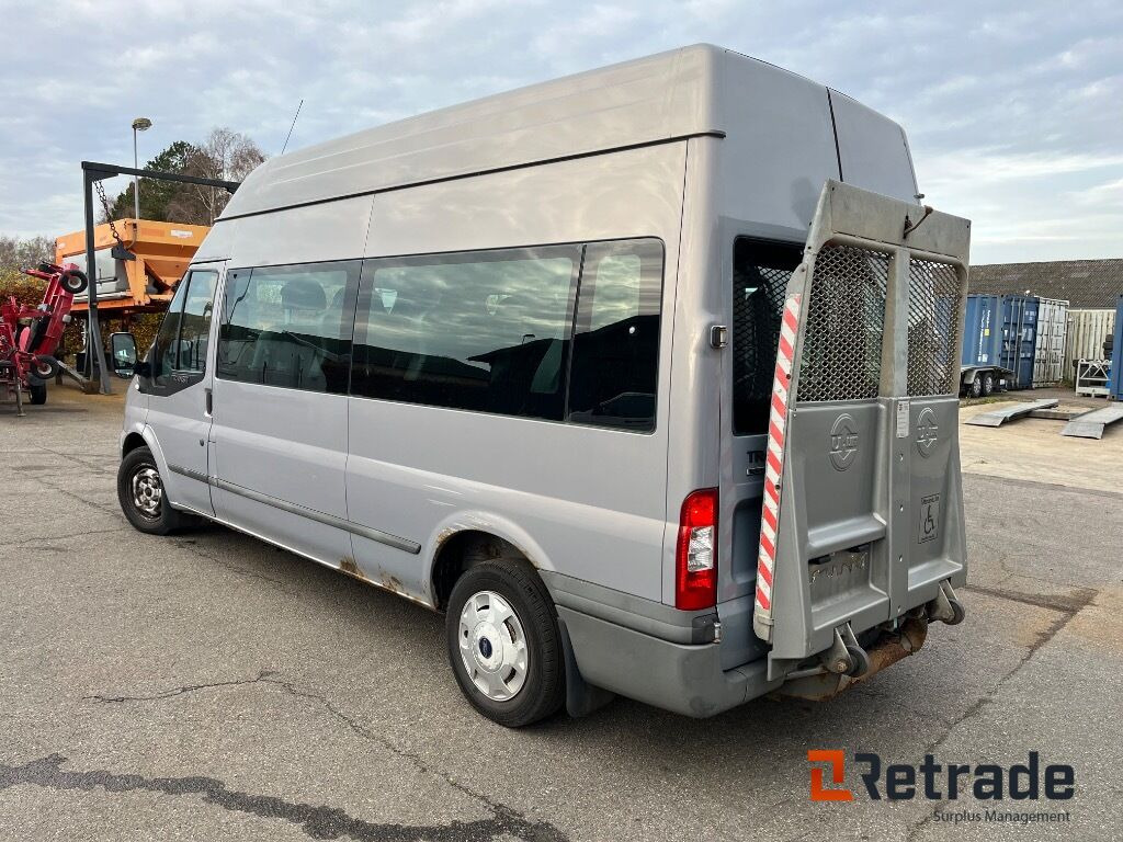 Minibus med lift FORD TRANSIT KOMBI 300L F 2,2 TDCI - Minibús, Furgoneta de pasajeros: foto 4 Minibus med lift FORD TRANSIT KOMBI 300L F 2,2 TDCI - Minibús, Furgoneta de pasajeros: foto 4
