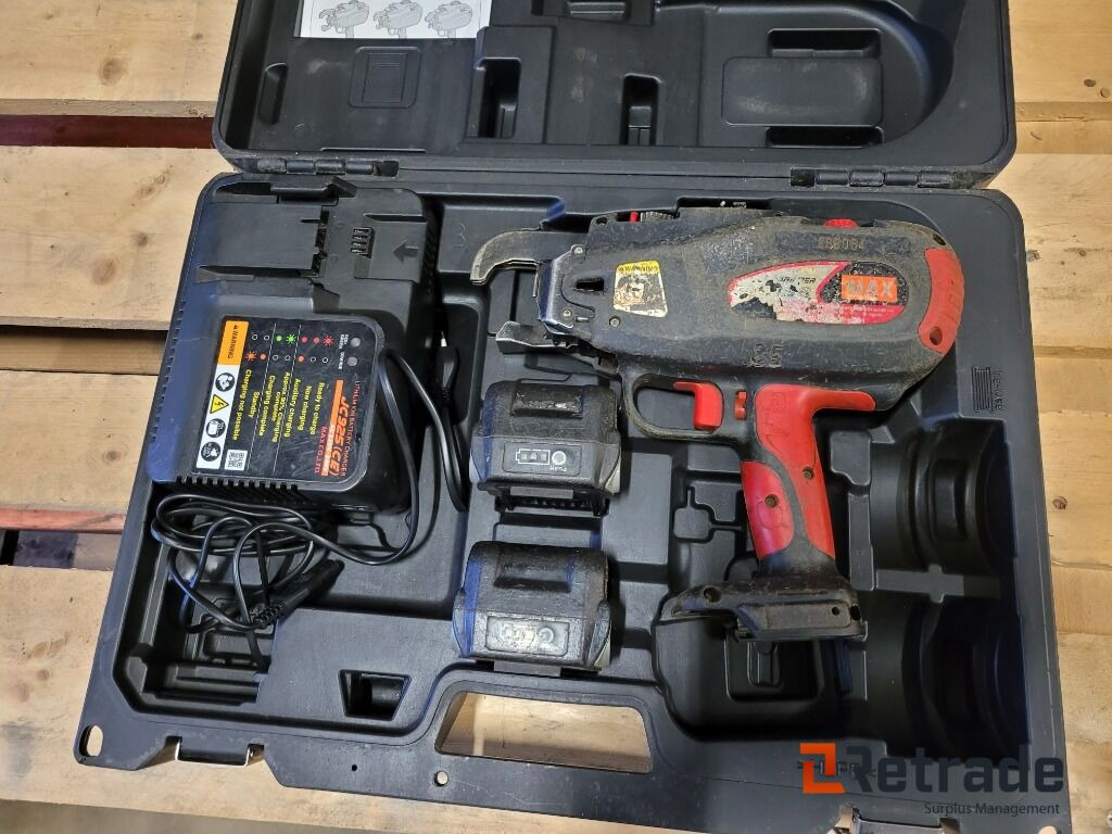 Najmaskin MAX RB398 - Equipo de construcción: foto 1 Najmaskin MAX RB398 - Equipo de construcción: foto 1