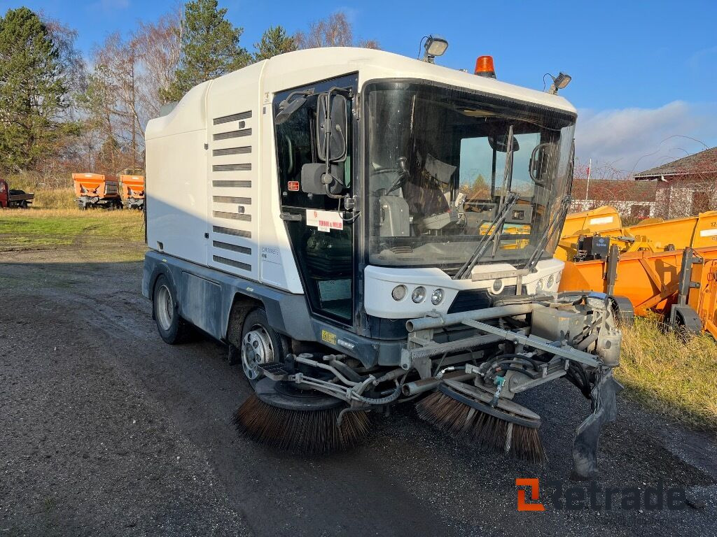 RAVO E6 feje-suge lastbil 3 koste. - Barredora vial: foto 2 RAVO E6 feje-suge lastbil 3 koste. - Barredora vial: foto 2