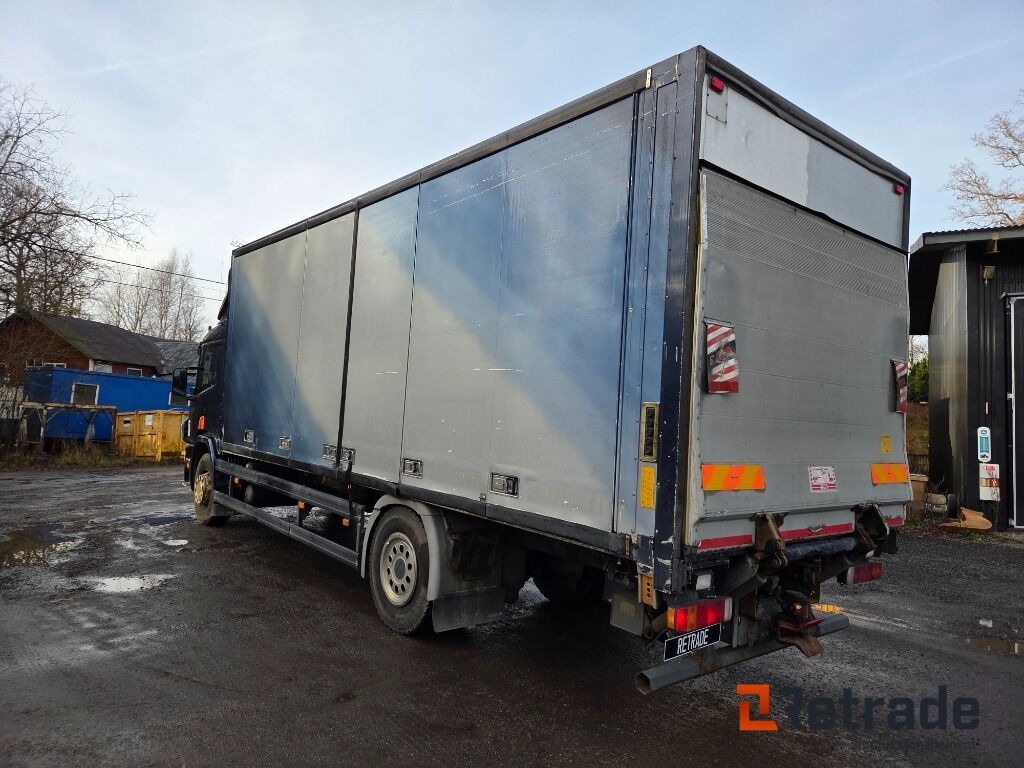 Skåpbil Scania P114LB4X2NB340 - Camión caja cerrada: foto 4 Skåpbil Scania P114LB4X2NB340 - Camión caja cerrada: foto 4
