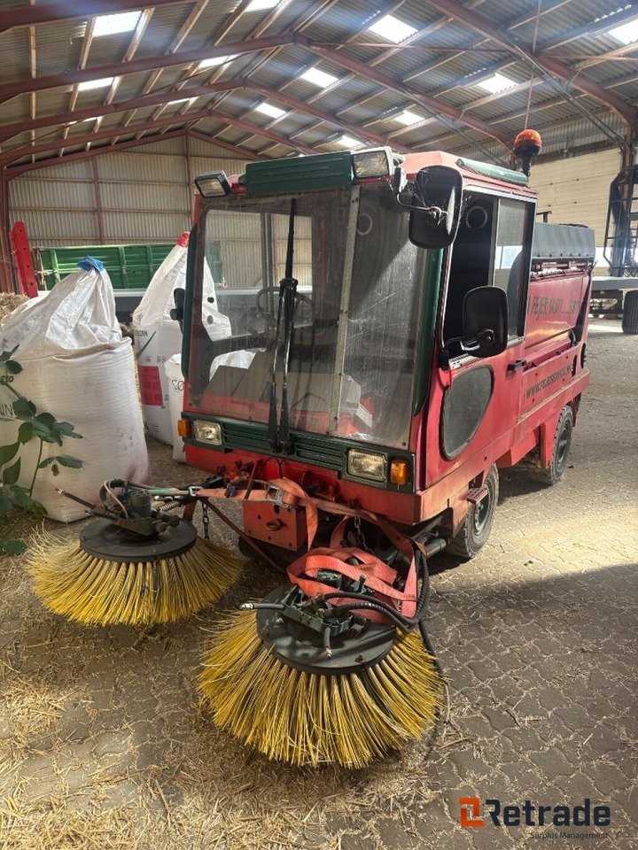 Sweeping equipment Schmidt Sk153 - Barredora vial: foto 1 Sweeping equipment Schmidt Sk153 - Barredora vial: foto 1