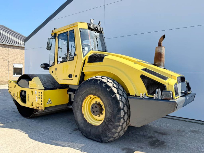Bomag BW213DH-4 - Evib/BVC / German Machine - Rodillo: foto 3 Bomag BW213DH-4 - Evib/BVC / German Machine - Rodillo: foto 3