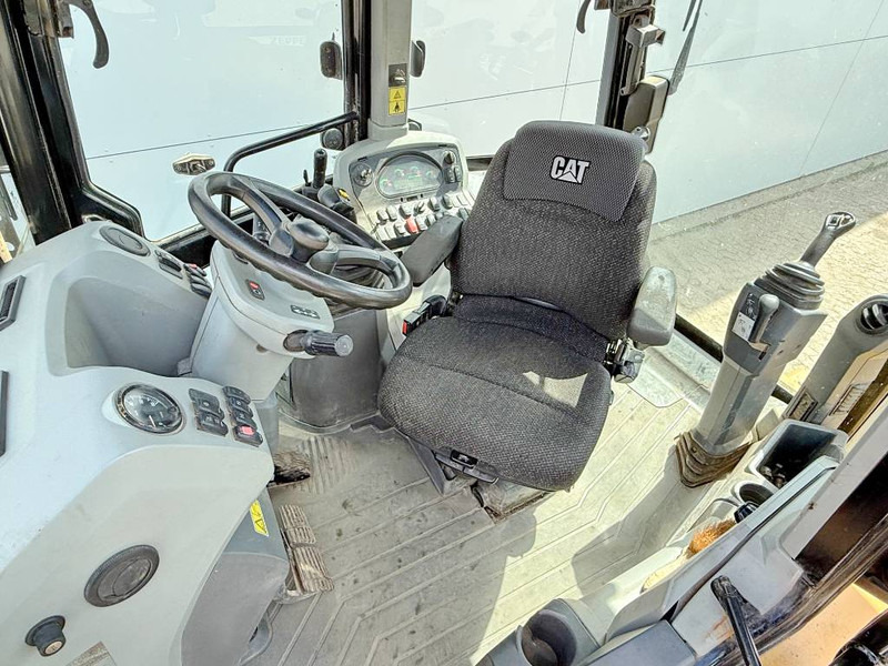 Cat 444F2 - 4x4x4 / Telescopic / Hammer Lines / AC - Retroexcavadora: foto 5 Cat 444F2 - 4x4x4 / Telescopic / Hammer Lines / AC - Retroexcavadora: foto 5