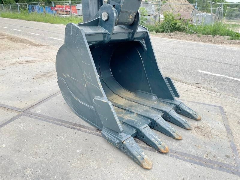 Excavadora nuevo Hyundai R245LR - 16 meter Long Reach / New / Unused: foto 10