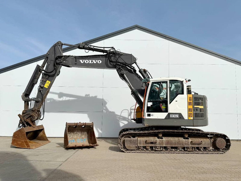 Volvo ECR235EL - Triple Boom / 2 Buckets Included - Excavadora de cadenas: foto 1 Volvo ECR235EL - Triple Boom / 2 Buckets Included - Excavadora de cadenas: foto 1