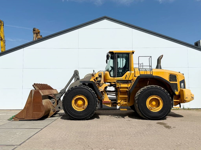 Volvo L220G - German Machine / 3rd Function - Cargadora de ruedas: foto 1 Volvo L220G - German Machine / 3rd Function - Cargadora de ruedas: foto 1