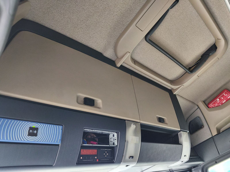 Camión lona MAN TGL 8.220 Plane Jumbo Gardine Euro6 4x2 (10): foto 16 Camión lona MAN TGL 8.220 Plane Jumbo Gardine Euro6 4x2 (10): foto 16