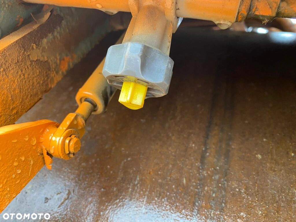 Apisonadora de asfalto Ammann AV95-2 / Vibrations / 1 Owner / NEW Service Ammann AV95-2 / Vibrations / 1 Owner / NEW Service: foto 28 Apisonadora de asfalto Ammann AV95-2 / Vibrations / 1 Owner / NEW Service Ammann AV95-2 / Vibrations / 1 Owner / NEW Service: foto 28