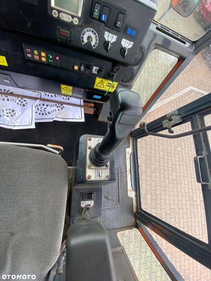 Apisonadora de asfalto Ammann AV95-2 / Vibrations / 1 Owner / NEW Service Ammann AV95-2 / Vibrations / 1 Owner / NEW Service: foto 22 Apisonadora de asfalto Ammann AV95-2 / Vibrations / 1 Owner / NEW Service Ammann AV95-2 / Vibrations / 1 Owner / NEW Service: foto 22