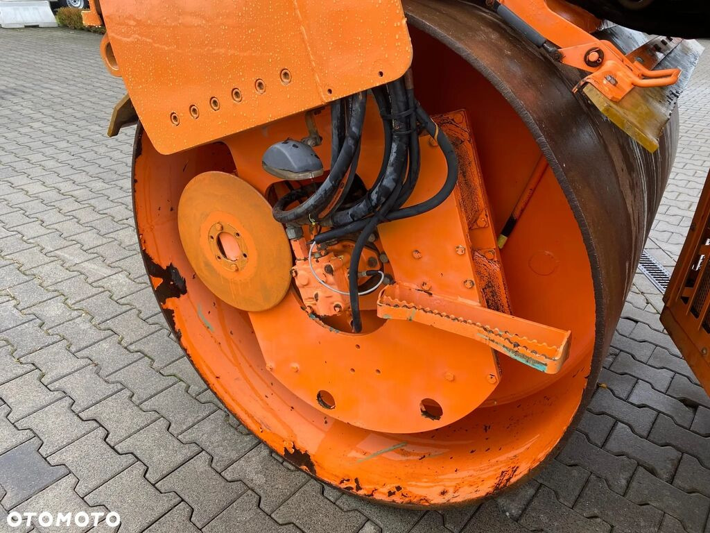 Apisonadora de asfalto Ammann AV95-2 / Vibrations / 1 Owner / NEW Service Ammann AV95-2 / Vibrations / 1 Owner / NEW Service: foto 14 Apisonadora de asfalto Ammann AV95-2 / Vibrations / 1 Owner / NEW Service Ammann AV95-2 / Vibrations / 1 Owner / NEW Service: foto 14