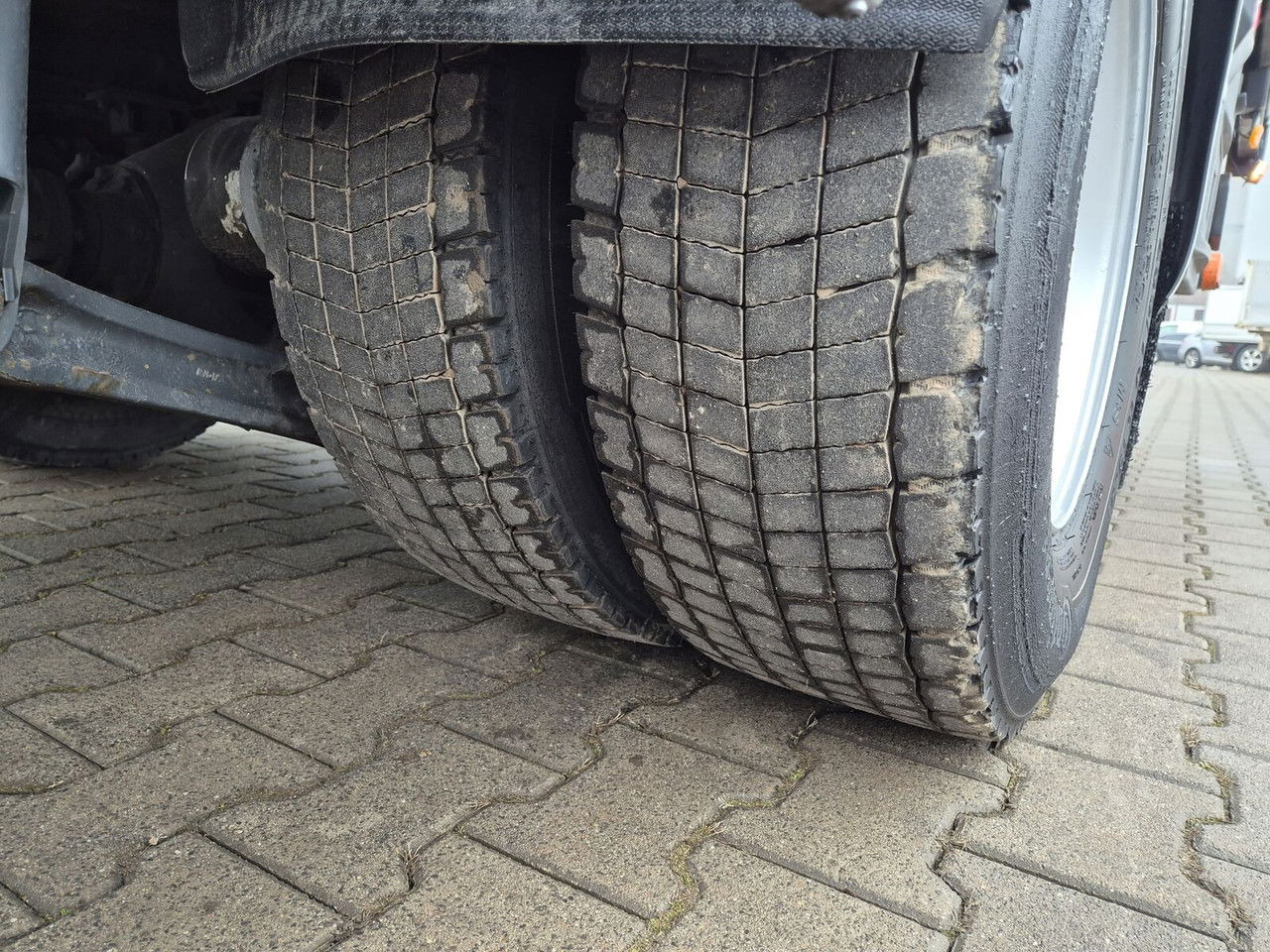 Camión caja cerrada DAF LF 220 DAF LF 220: foto 18