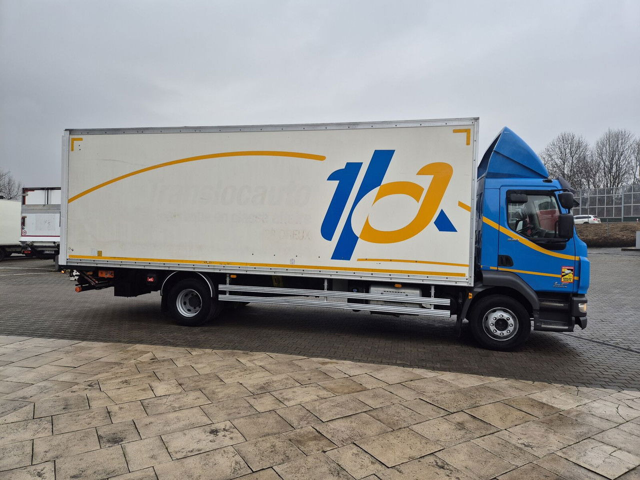 Camión caja cerrada DAF LF 220 DAF LF 220: foto 7