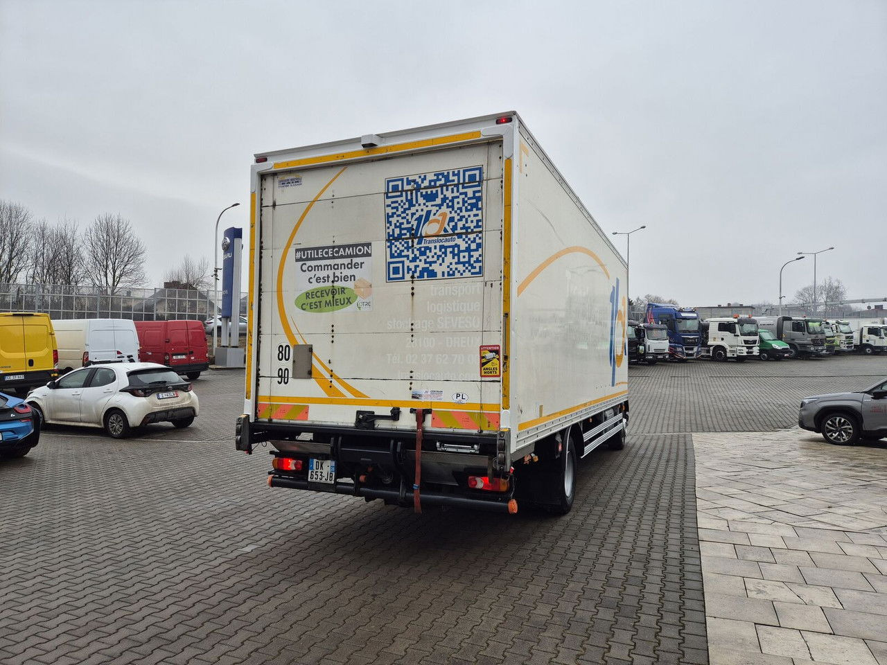 Camión caja cerrada DAF LF 220 DAF LF 220: foto 10