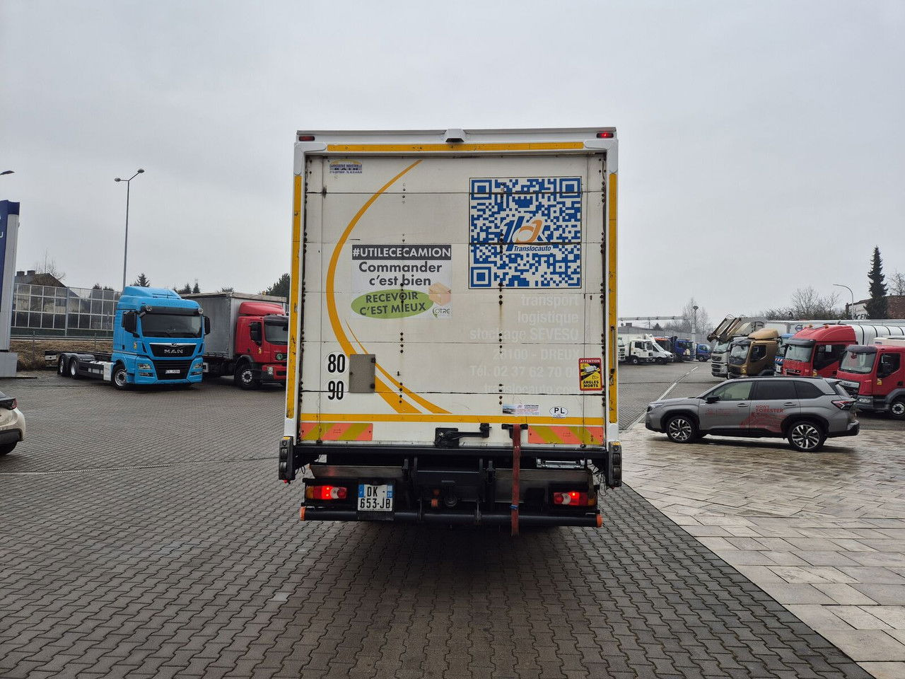 Camión caja cerrada DAF LF 220 DAF LF 220: foto 11