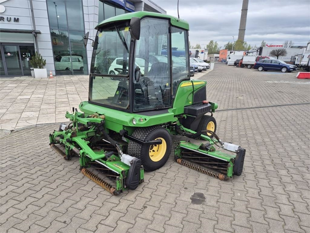 John Deere 1905 4WD / 2010 / SERVICED / CABIN! - Cortacésped: foto 1 John Deere 1905 4WD / 2010 / SERVICED / CABIN! - Cortacésped: foto 1