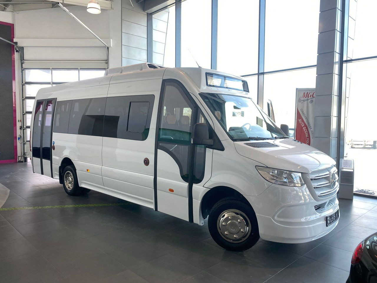 Mercedes-Benz Sprinter 517 - Minibús, Furgoneta de pasajeros: foto 5 Mercedes-Benz Sprinter 517 - Minibús, Furgoneta de pasajeros: foto 5