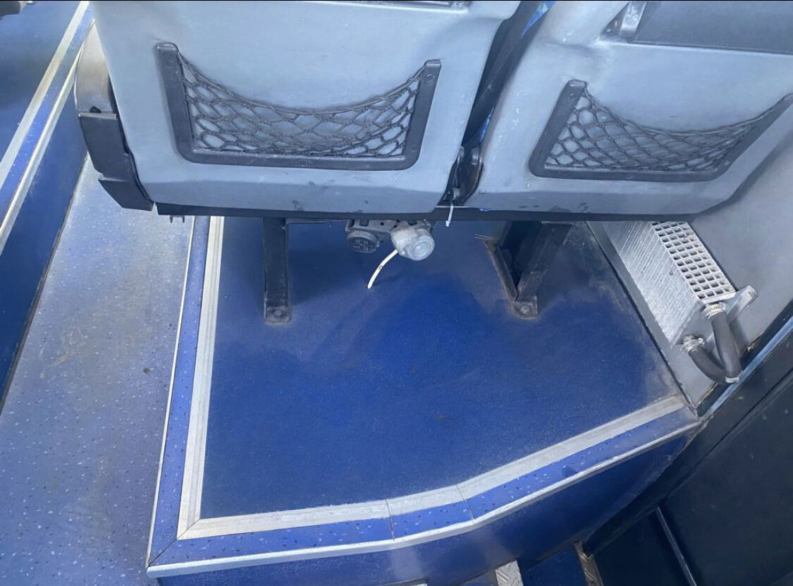 Autobús suburbano Mercedes-Benz Vario 814 814D, Mediano, Cibro, Vario,33 seats, E4, Wide Body: foto 19 Autobús suburbano Mercedes-Benz Vario 814 814D, Mediano, Cibro, Vario,33 seats, E4, Wide Body: foto 19