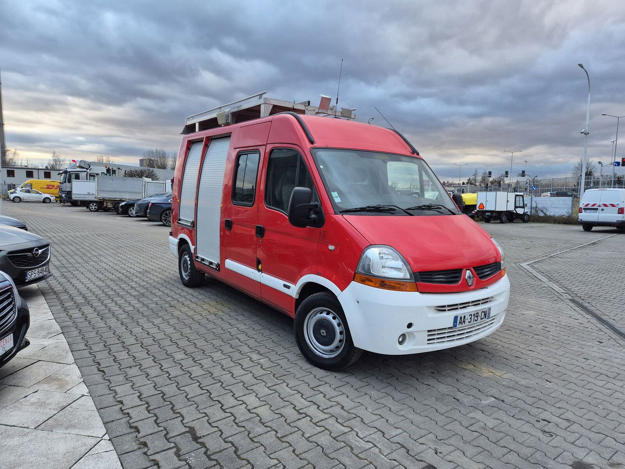 Renault Master 2.5 DCi / Only 25TKM / Like NEW / WE Have 3 THE Same Renault Master 2.5 DCi / Only 25TKM / Like NEW / WE Have 3 THE Same - Camión de bomberos: foto 5 Renault Master 2.5 DCi / Only 25TKM / Like NEW / WE Have 3 THE Same Renault Master 2.5 DCi / Only 25TKM / Like NEW / WE Have 3 THE Same - Camión de bomberos: foto 5