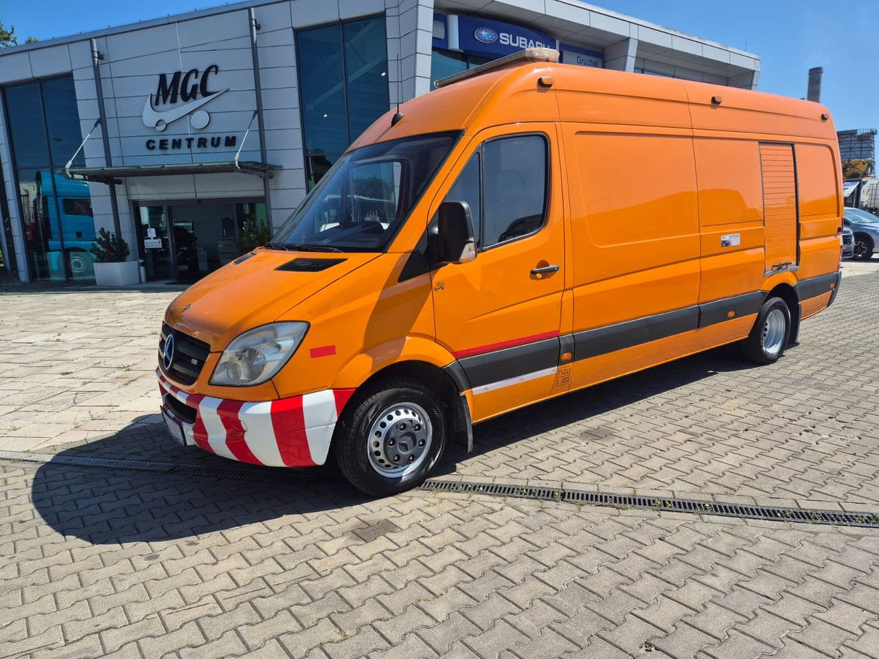 MERCEDES-BENZ 518 CDi / Ipek + Ibak TV-Kanal Inspektion / KANAL TV - Vehículo municipal: foto 1 MERCEDES-BENZ 518 CDi / Ipek + Ibak TV-Kanal Inspektion / KANAL TV - Vehículo municipal: foto 1