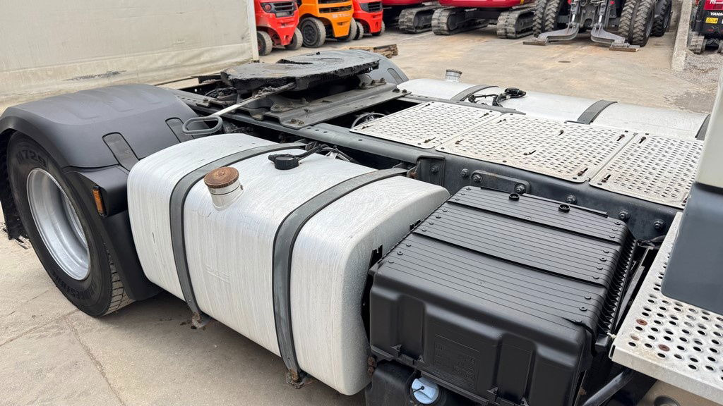 DAF XF 460 FT 4x2 tractor unit - retarder - Cabeza tractora: foto 4 DAF XF 460 FT 4x2 tractor unit - retarder - Cabeza tractora: foto 4