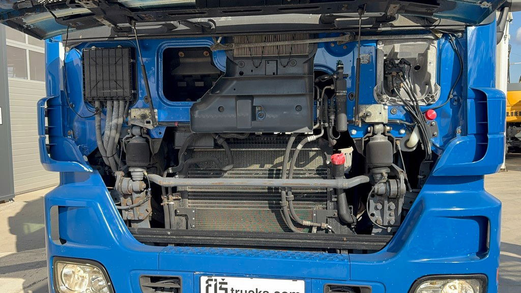 Leasing de  Mercedes-Benz Actros 1844 4x2 tractor unit - retarder Mercedes-Benz Actros 1844 4x2 tractor unit - retarder: foto 16