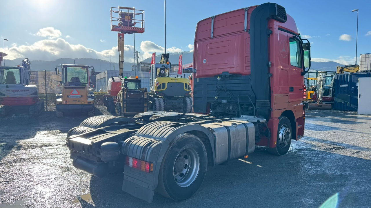 Mercedes-Benz Actros 1844 LS 4x2 tractor unit - retarder - Cabeza tractora: foto 4 Mercedes-Benz Actros 1844 LS 4x2 tractor unit - retarder - Cabeza tractora: foto 4
