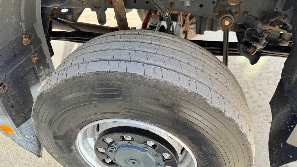 Mercedes-Benz Actros 2044 AS 4x4 spring - eps - tipp. hydr. - Cabeza tractora: foto 4 Mercedes-Benz Actros 2044 AS 4x4 spring - eps - tipp. hydr. - Cabeza tractora: foto 4