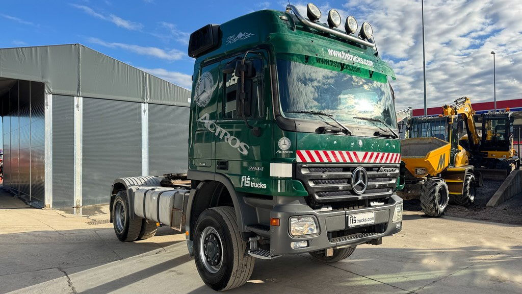 Mercedes-Benz Actros 2044 AS 4x4 spring - eps - tipp. hydr. - Cabeza tractora: foto 3 Mercedes-Benz Actros 2044 AS 4x4 spring - eps - tipp. hydr. - Cabeza tractora: foto 3