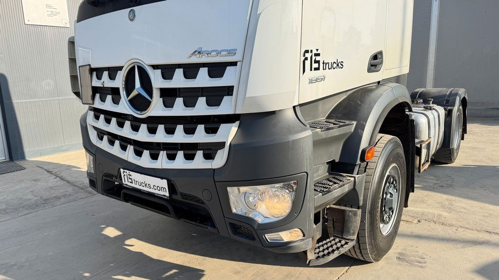 Mercedes-Benz Arocs 1851 LS HAD 4X4 - Euro 6 - retarder - tipper hydraulics - Cabeza tractora: foto 2 Mercedes-Benz Arocs 1851 LS HAD 4X4 - Euro 6 - retarder - tipper hydraulics - Cabeza tractora: foto 2