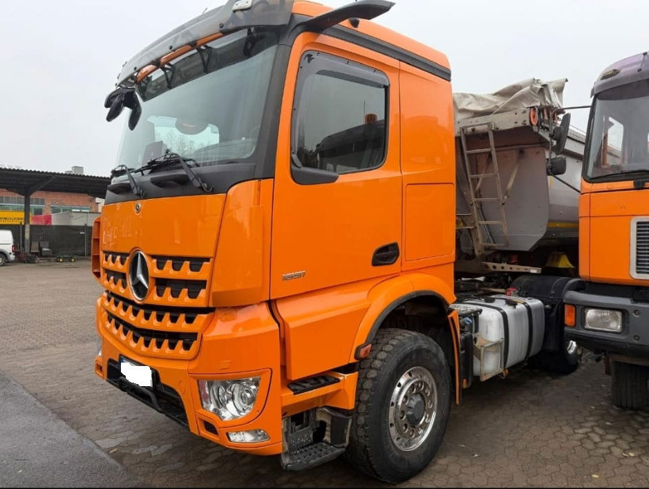 Mercedes-Benz Arocs 1851 LS HAD 4X4 - Euro 6 - retarder - tipper hydraulics - Cabeza tractora: foto 1 Mercedes-Benz Arocs 1851 LS HAD 4X4 - Euro 6 - retarder - tipper hydraulics - Cabeza tractora: foto 1