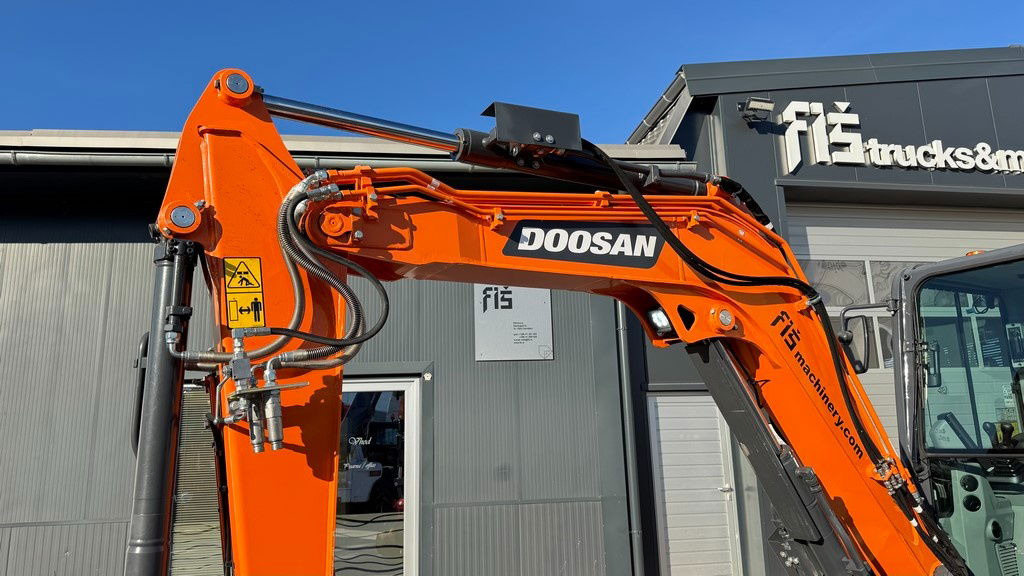 Doosan DX50Z-7 - Powertilt - 2022 Year - 330 Working Hours - Miniexcavadora: foto 4 Doosan DX50Z-7 - Powertilt - 2022 Year - 330 Working Hours - Miniexcavadora: foto 4