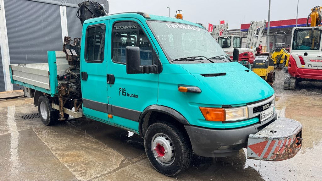 Iveco Daily 65 C15 stake body - Hiab 045-3 - 7.5M - Furgoneta caja abierta: foto 3 Iveco Daily 65 C15 stake body - Hiab 045-3 - 7.5M - Furgoneta caja abierta: foto 3
