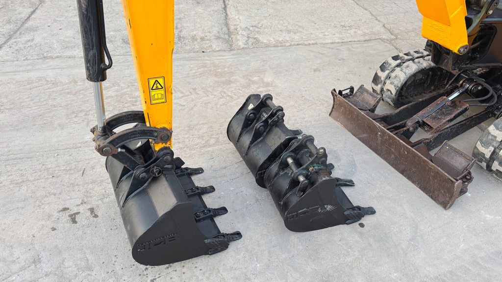 JCB 16C-1 - 2021 Year - 275 Working Hours - Miniexcavadora: foto 2 JCB 16C-1 - 2021 Year - 275 Working Hours - Miniexcavadora: foto 2