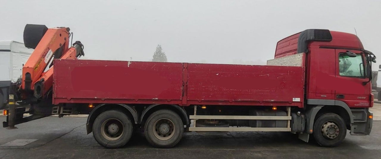 Mercedes-Benz Actros 2644L 6X4 stake body - Palfinger crane PK18500 - Camión caja abierta: foto 4 Mercedes-Benz Actros 2644L 6X4 stake body - Palfinger crane PK18500 - Camión caja abierta: foto 4