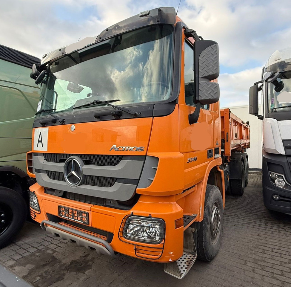 Mercedes-Benz Actros 3346 K 6x4 bordmatic - 3 pedals - Camión volquete: foto 1 Mercedes-Benz Actros 3346 K 6x4 bordmatic - 3 pedals - Camión volquete: foto 1