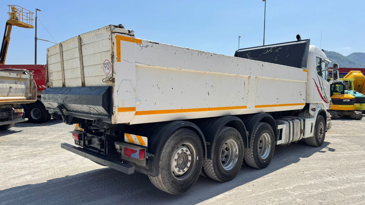 Scania R480 8x4 tipper - lifitng axle - Camión volquete: foto 4 Scania R480 8x4 tipper - lifitng axle - Camión volquete: foto 4