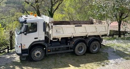 Volvo FM 400 6x4 bordmatic tipper - Camión volquete: foto 2 Volvo FM 400 6x4 bordmatic tipper - Camión volquete: foto 2