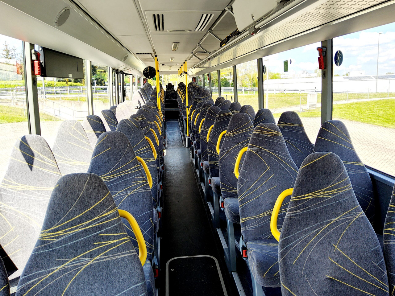 Mercedes Benz O 550 Integro L 65 Sitze / 360 PS-Euro 6 / Lift / Automatik - Autobús suburbano: foto 5 Mercedes Benz O 550 Integro L 65 Sitze / 360 PS-Euro 6 / Lift / Automatik - Autobús suburbano: foto 5