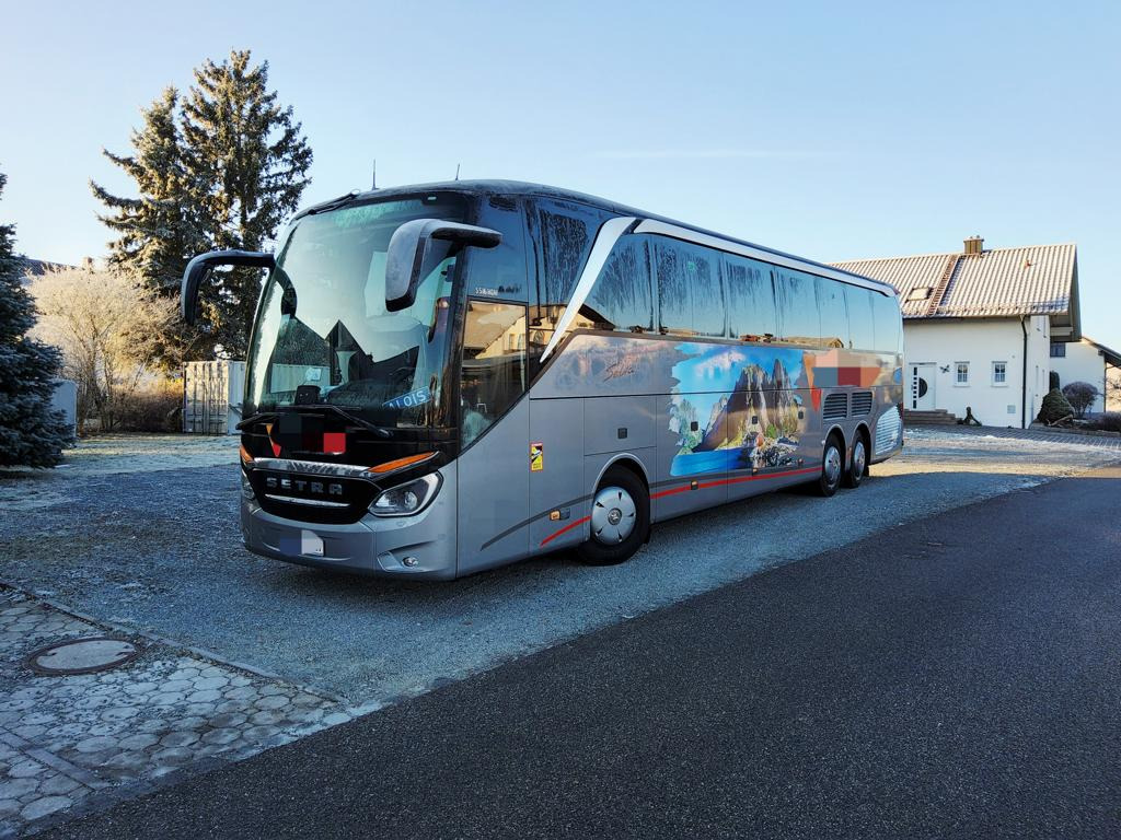 Setra S 516 HDH Kopfstützen / USB / Steckdosen - Autocar: foto 2 Setra S 516 HDH Kopfstützen / USB / Steckdosen - Autocar: foto 2