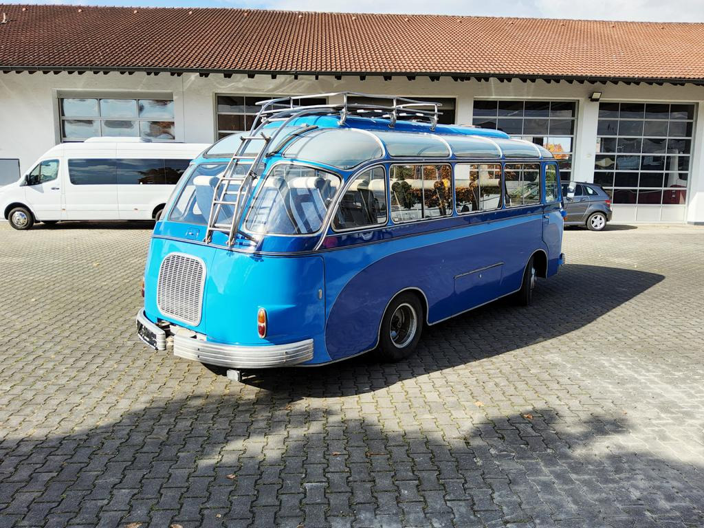 Setra S 6 Henschel Motor, Lenkradschaltung, "H" Kennzeichen - Minibús, Furgoneta de pasajeros: foto 3 Setra S 6 Henschel Motor, Lenkradschaltung, "H" Kennzeichen - Minibús, Furgoneta de pasajeros: foto 3