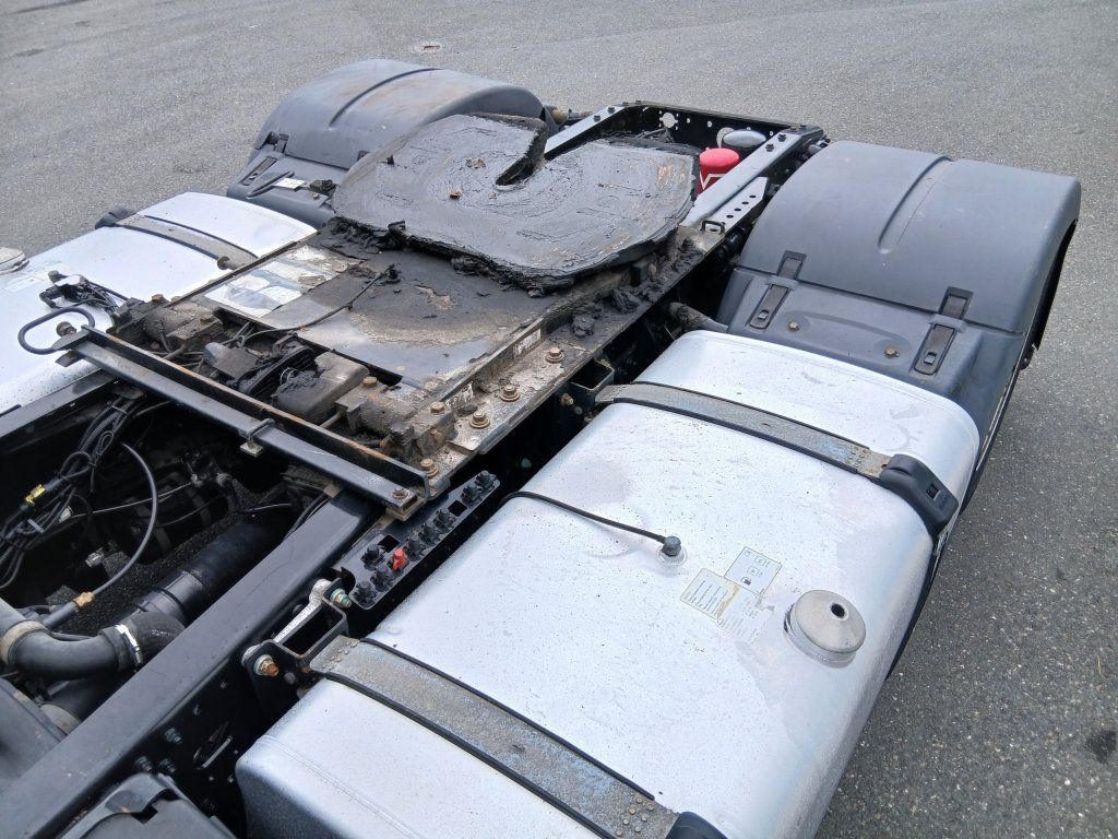 Cabeza tractora MAN TGX18.500 XXL EURO 6 MEGA/lowdeck: foto 7 Cabeza tractora MAN TGX18.500 XXL EURO 6 MEGA/lowdeck: foto 7